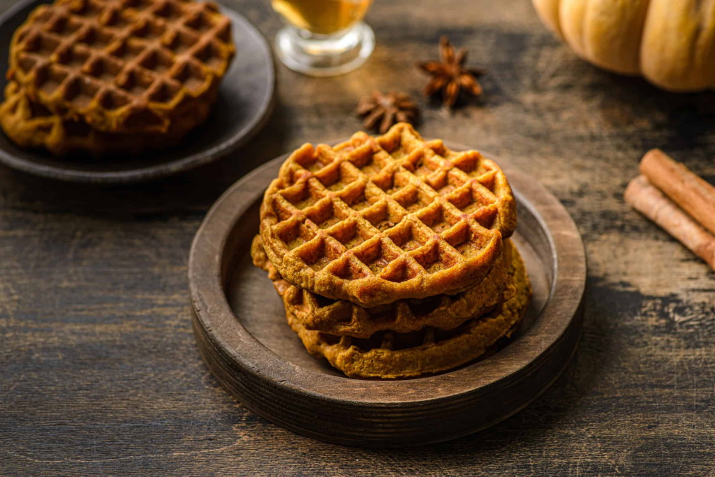Low-Carb Pumpkin Waffles