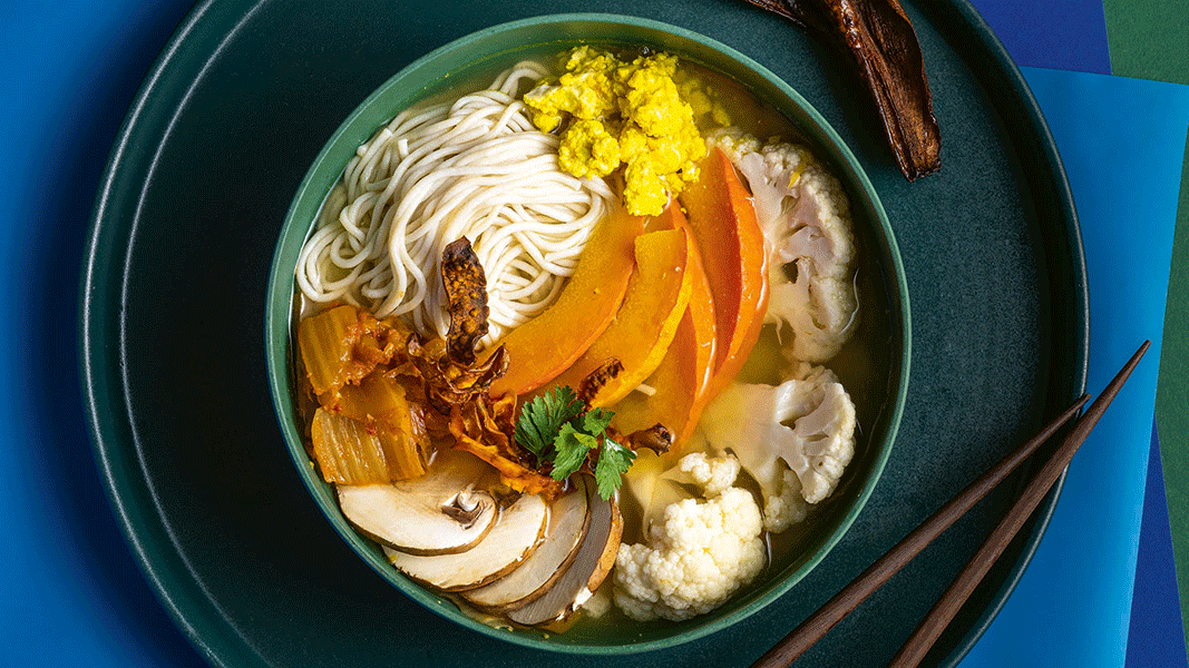 Image of Ramen mit Gemüse, Nudeln und Tofu