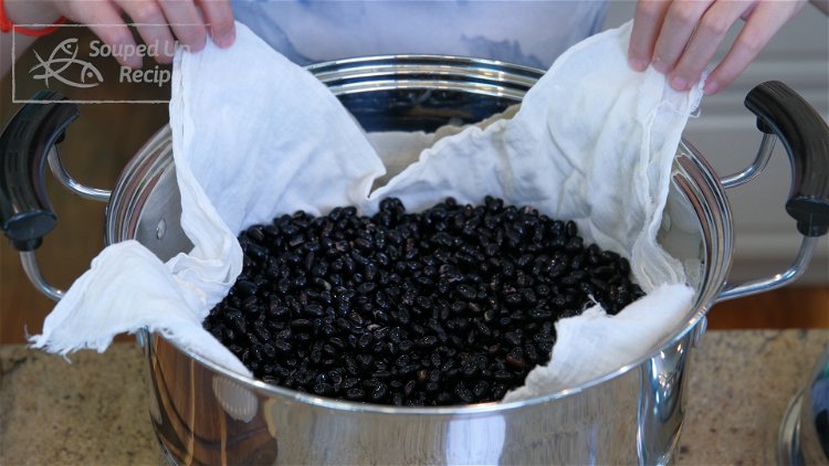 Image of Place a cheesecloth in the steamer and put the black...