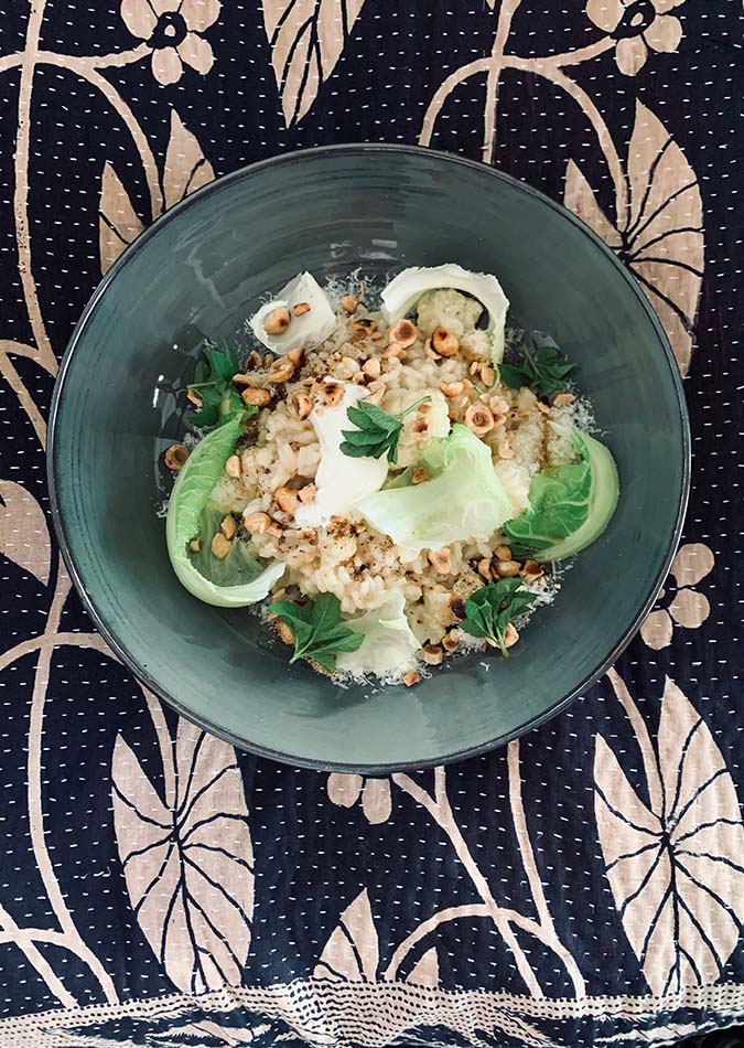 Risotto med blomkål og hasselnødder