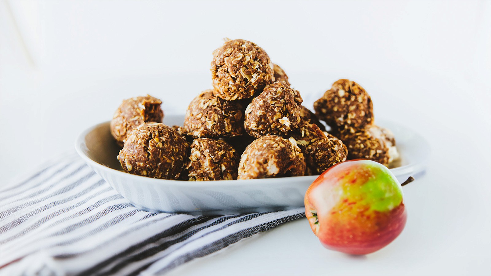 Image of For Mamas - No Bake Apple Cinnamon Lactation Bites