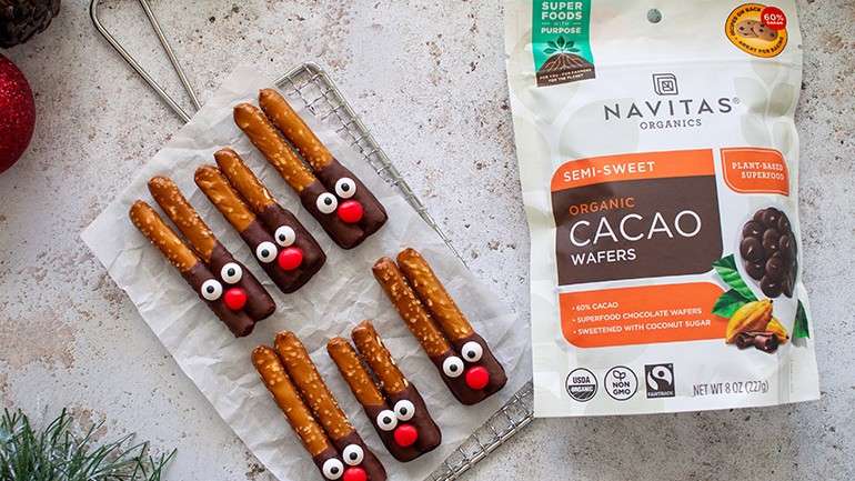 Reindeer Pretzels Recipe | Navitas Organics