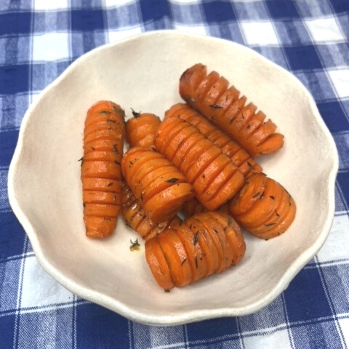 Hasselback Carrots
