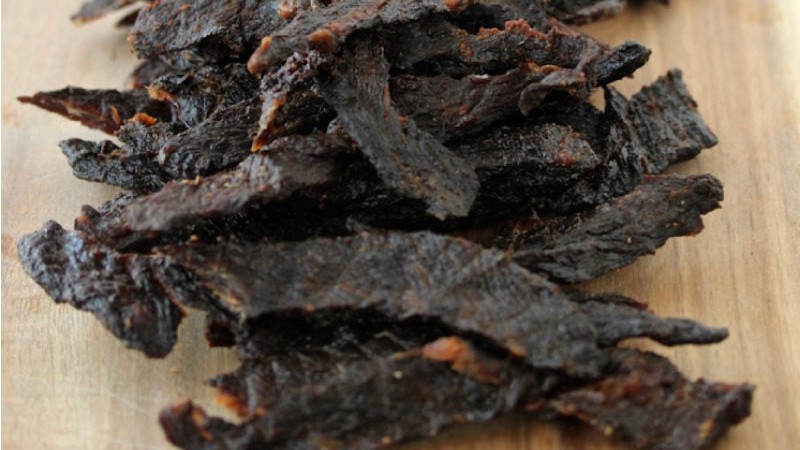 Homemade Beef Jerky Recipe (Dehydrator + Oven Instructions) - The House &  Homestead