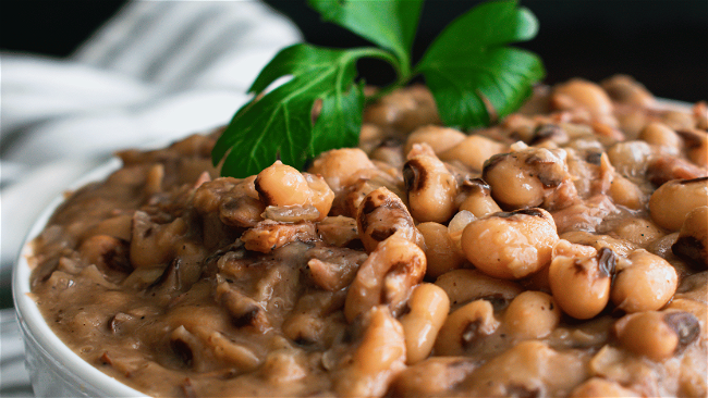 Image of Slow Cooked Black Eye Peas with Bacon, Onion, and Jalapenos