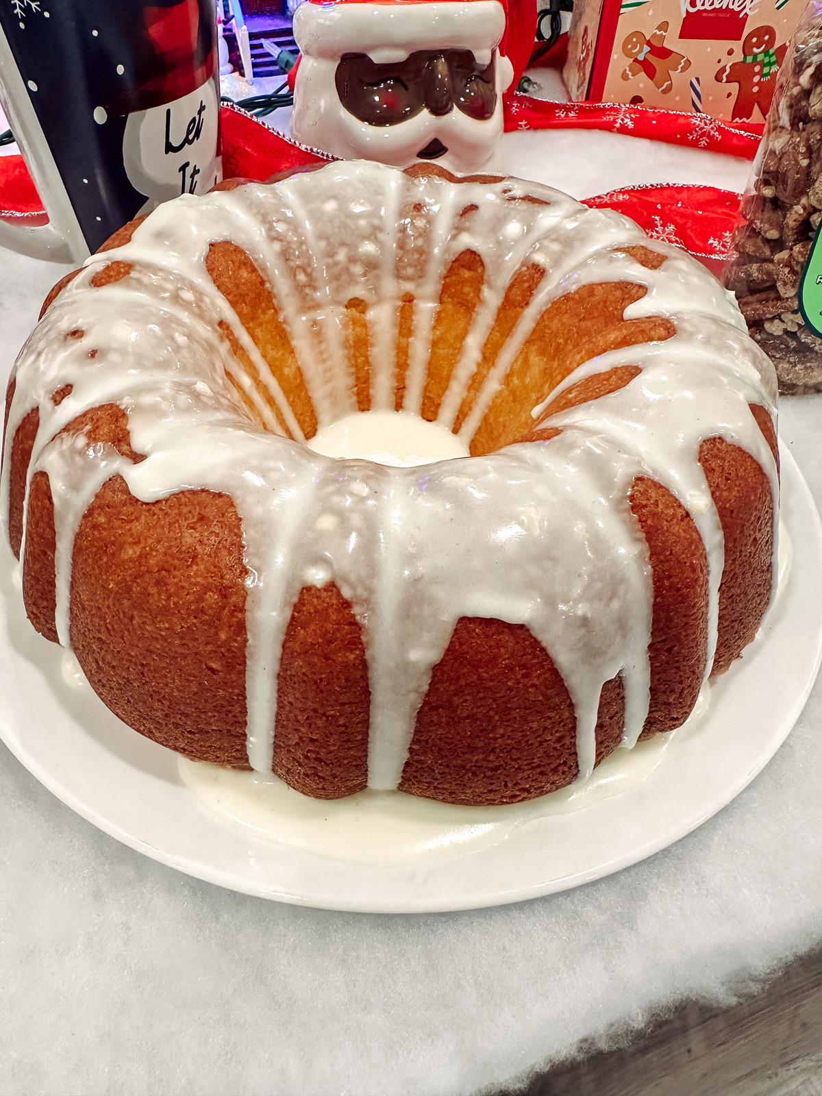 Limoncello Pound Cake 🍋