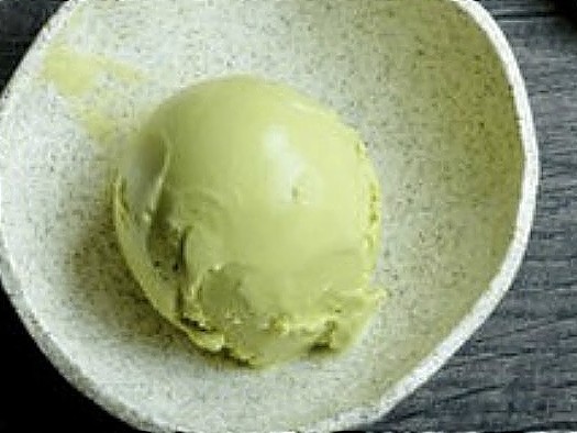 Keto matcha ice cream