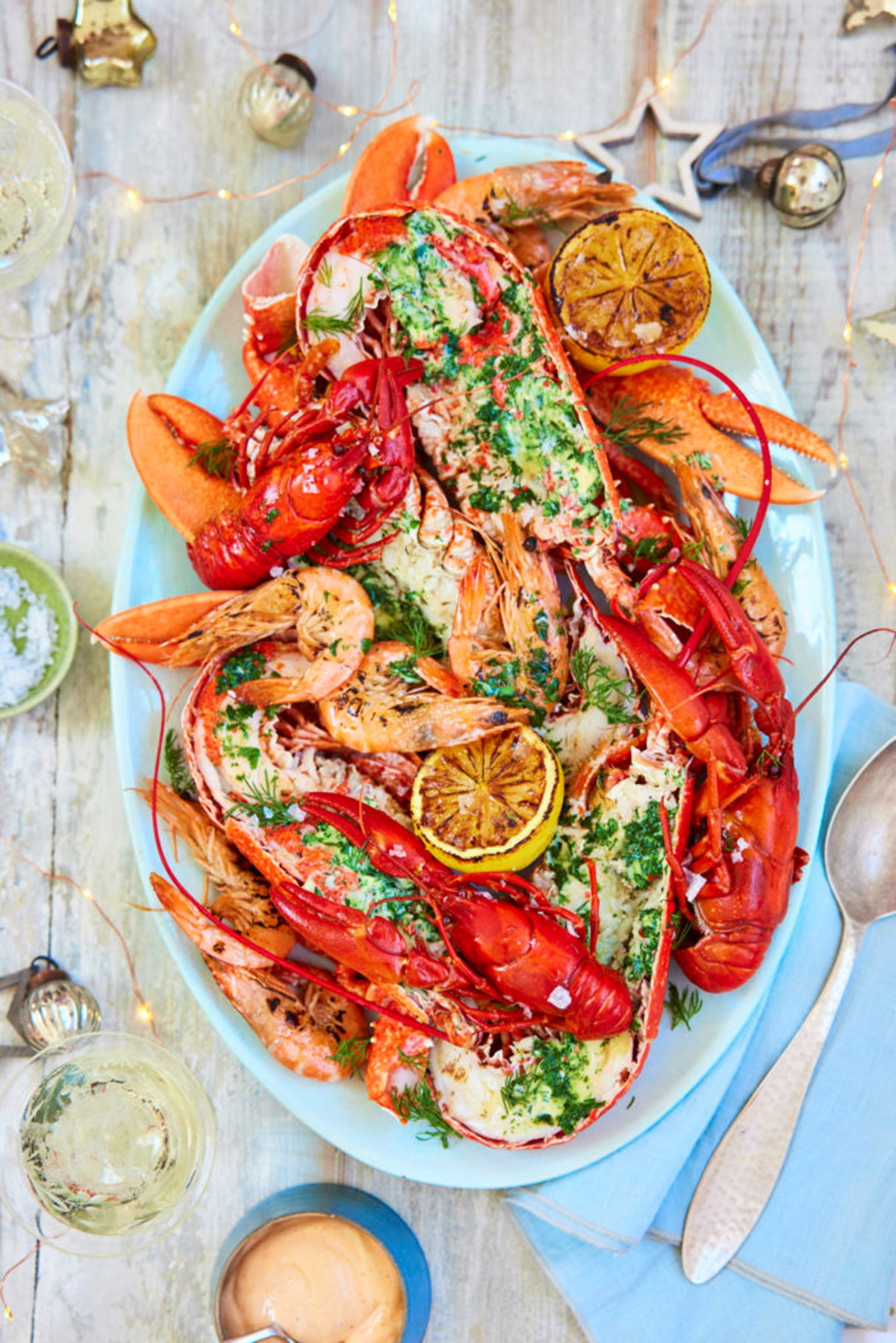BBQ PRAWNS, LOBSTER AND CRAYFISH WITH HERB BUTTER & SIRACHA MAYONNAISE
