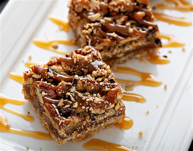 Image of Salted Caramel Chocolate Chip Cookie Bars