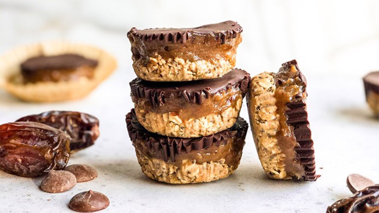 Image of Vegan Date Oat Cups Recipe