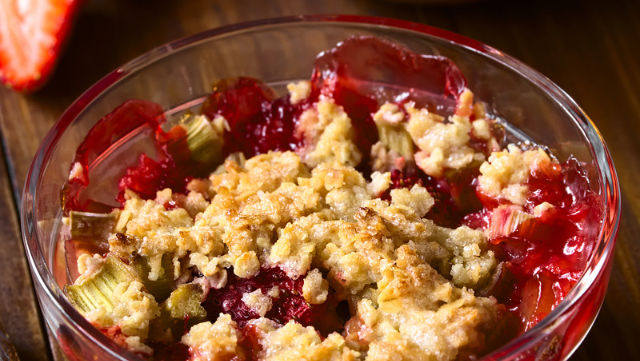 Image of Strawberry Rhubarb Crisp 