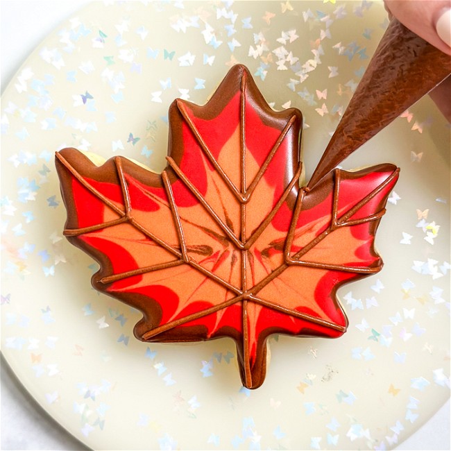 Image of How to Decorate a Maple Leaf Sugar Cookie