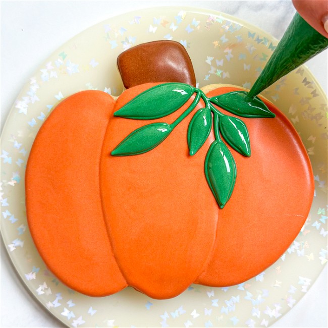 Image of How to Decorate a Pumpkin Sugar Cookie