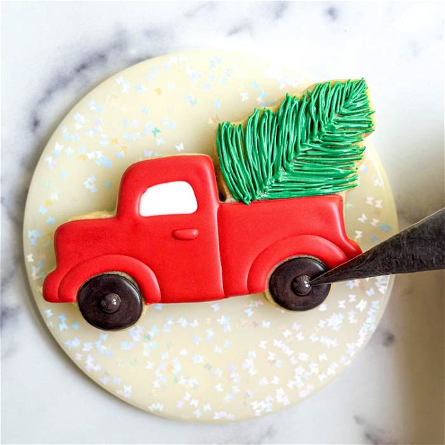 Image of How to Decorate a Vintage Truck Cookie