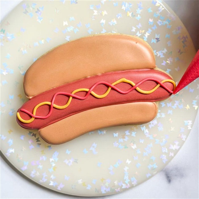 Image of How to Decorate a Hot Dog Sugar Cookie