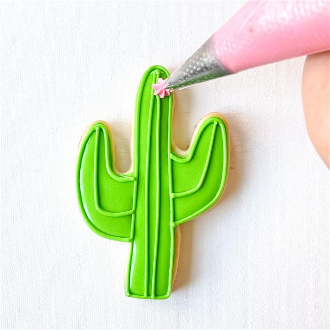Image of How to Decorate a Cactus Sugar Cookie