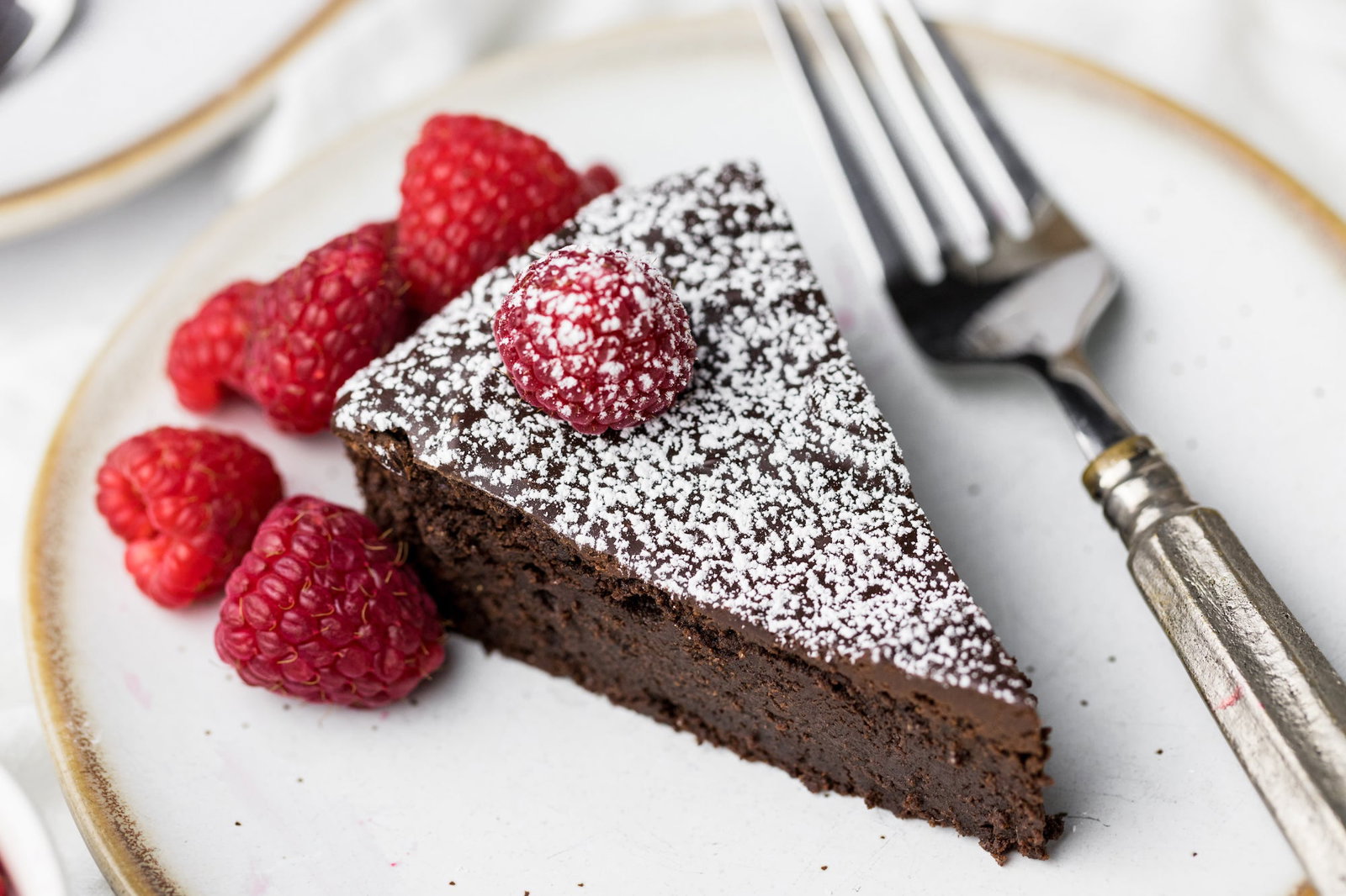 Coffee-Chocolate Layer Cake with Mocha-Mascarpone Frosting Recipe | Bon  Appétit