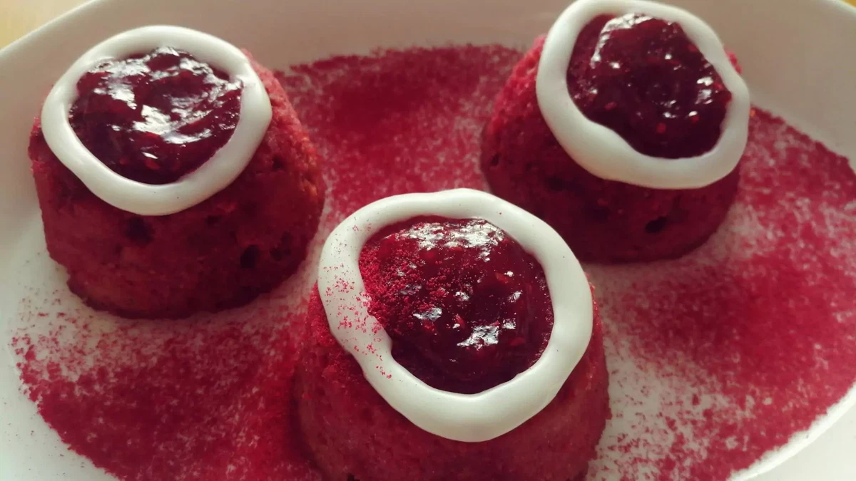 Almond punch tart (Runeberg's tart)