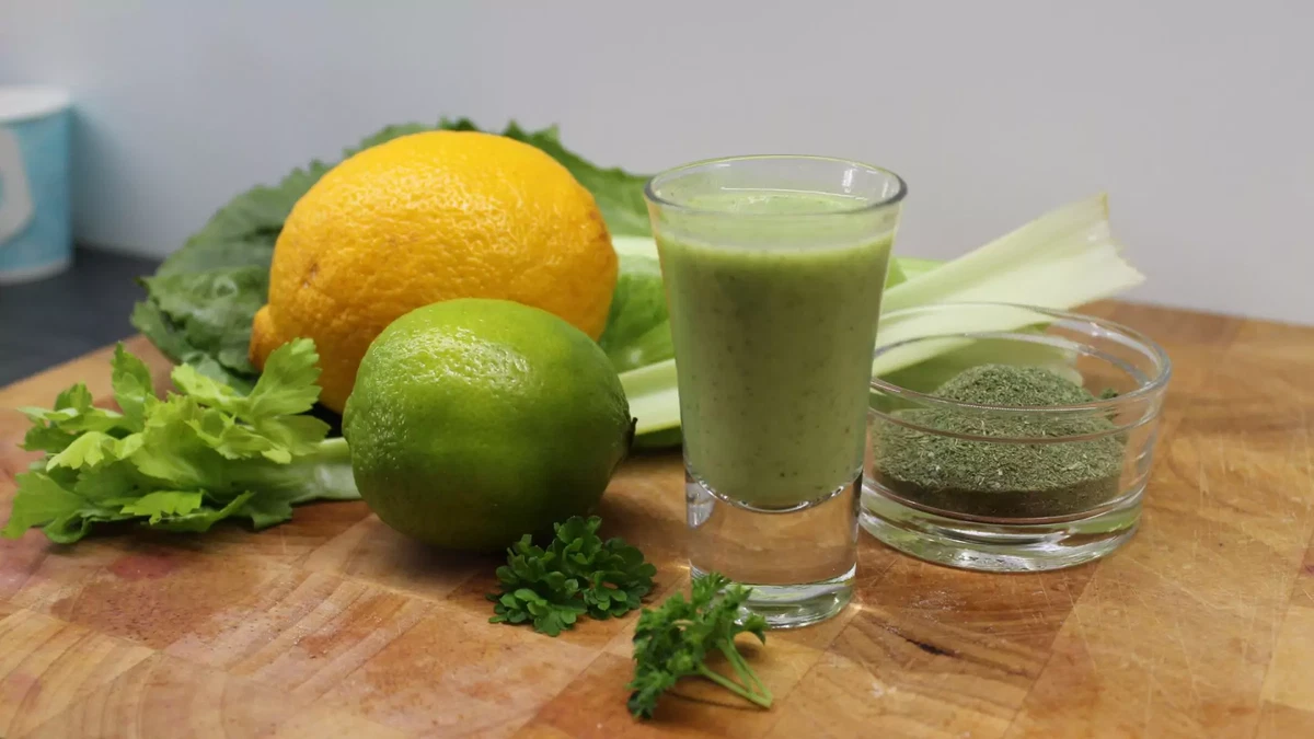 Wild green smoothie