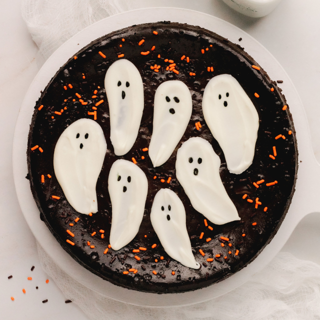 Image of Spooky Ghost Chocolate Cheesecake 