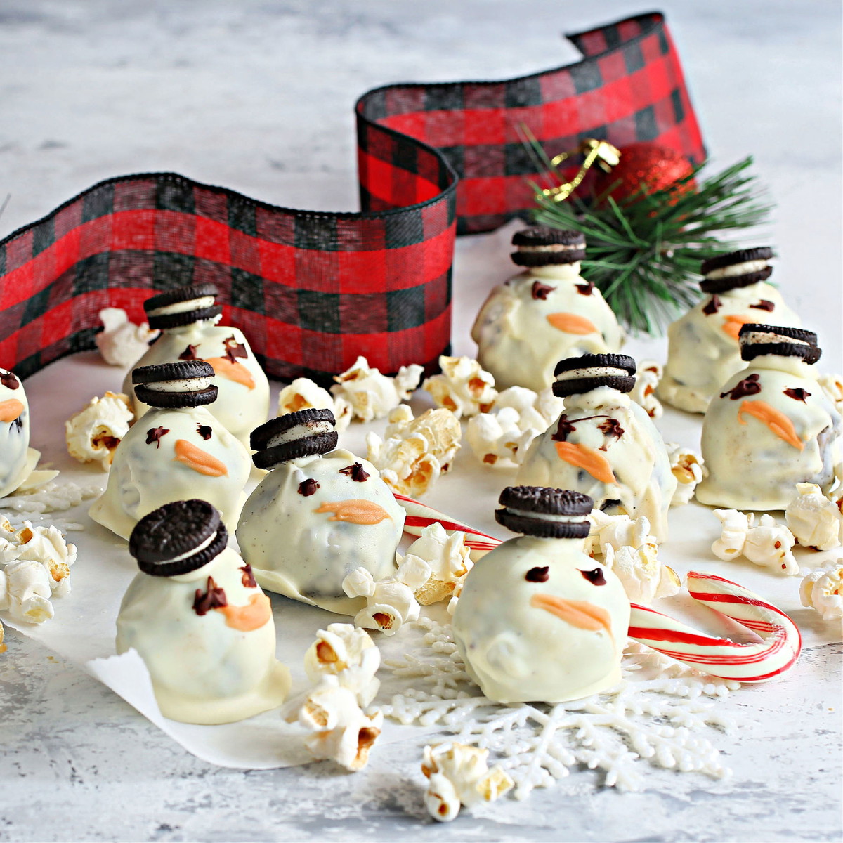 White Oreo Popcorn Truffles