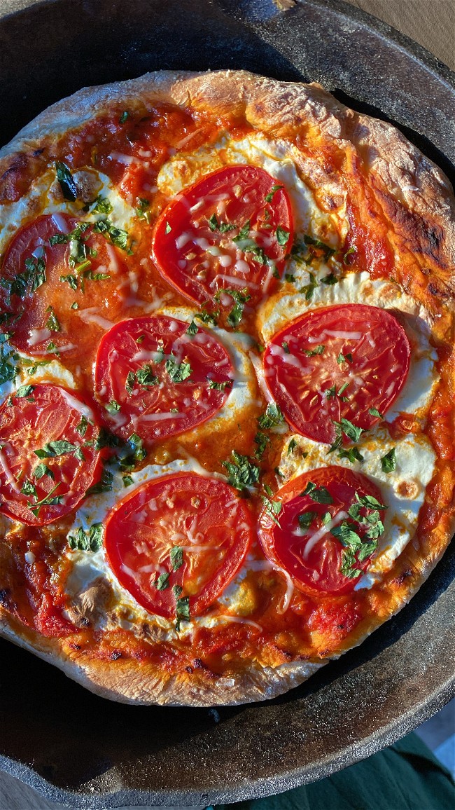 Image of Cast-Iron Margherita Pizza