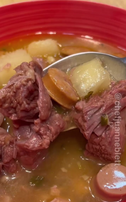 Image of Sopa de costilla de res y chorizo