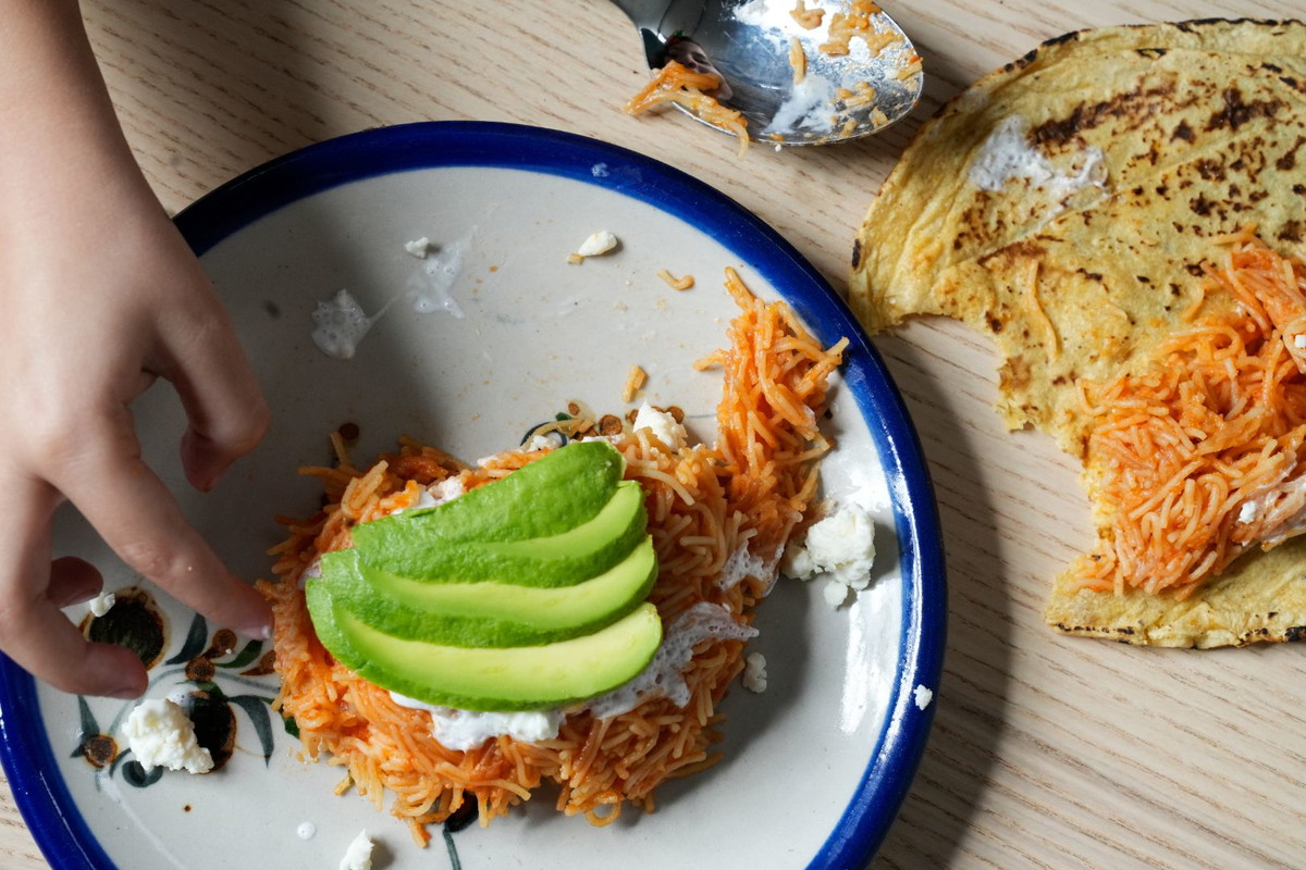 Tacos De Sopa Seca De Fideo