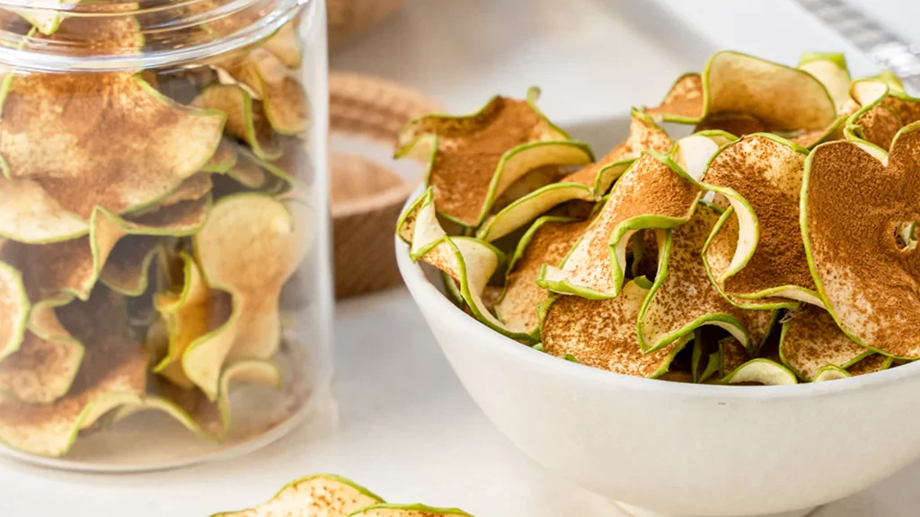 Image of Dehydrated cinnamon apple chips