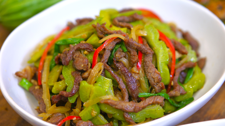 Image of Another trick to make bitter melon enjoyable is to balance the bitterness with something distinctive. That’s why I want to introduce you the second recipe, Stir-fry Beef with Bitter Melon and Zha Cai (苦瓜榨菜炒牛肉). Zhacai is the most popular Chinese...