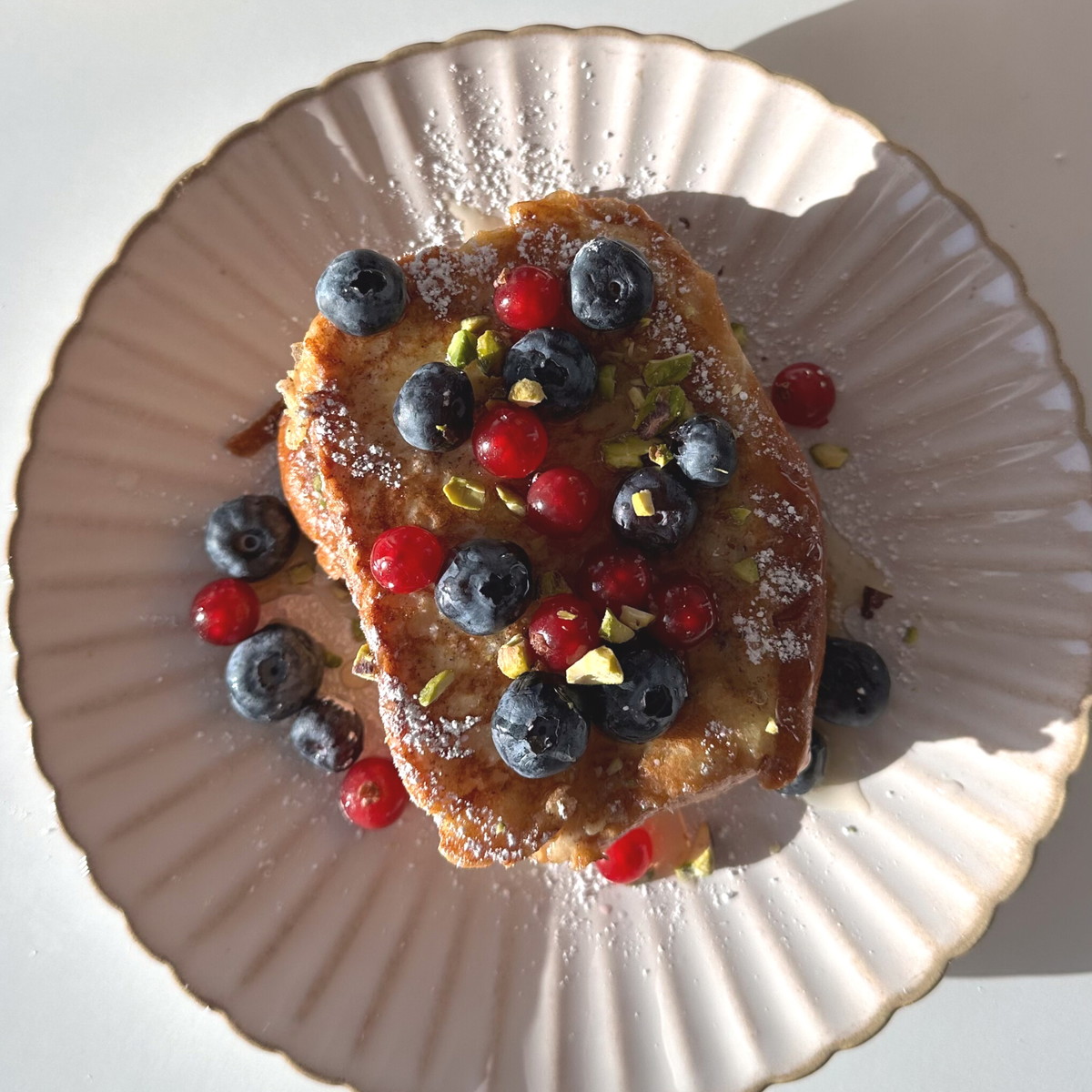 French Toast With Fruit & Honey