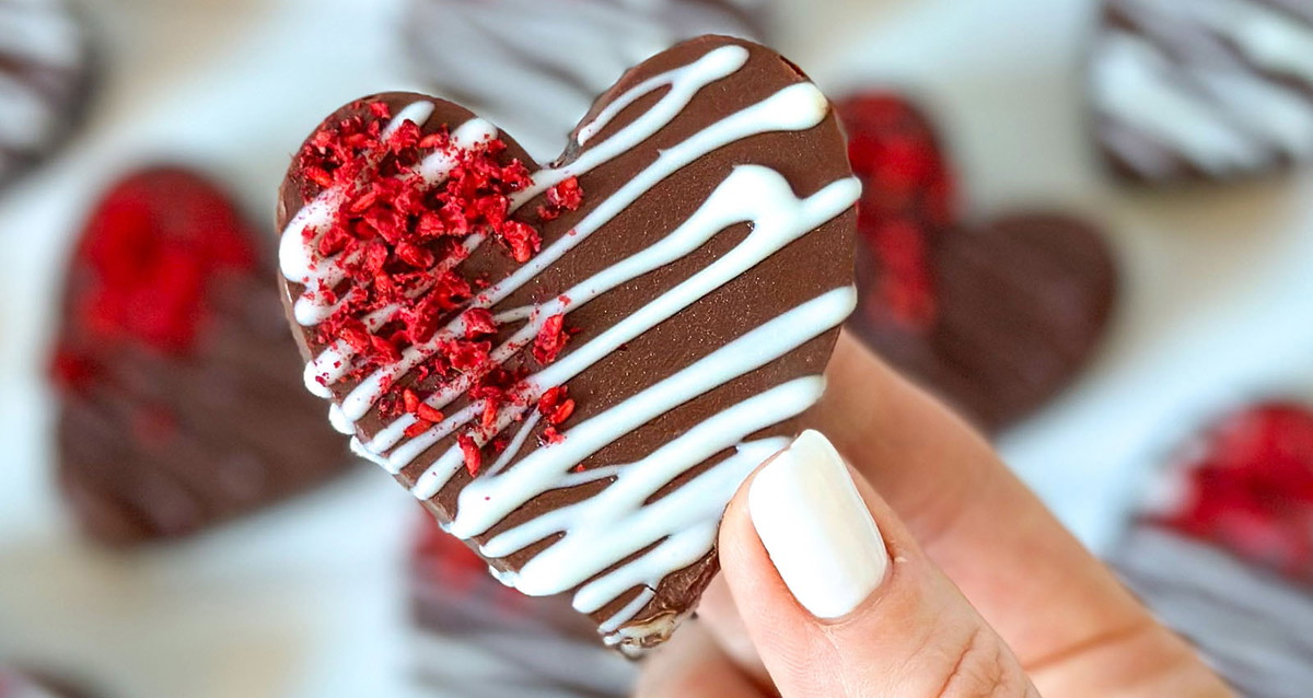 Raspberry Cashew Chocolate Hearts | Vegan, Gluten-free