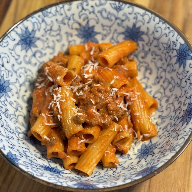 Image of Creamy beef rigatoni