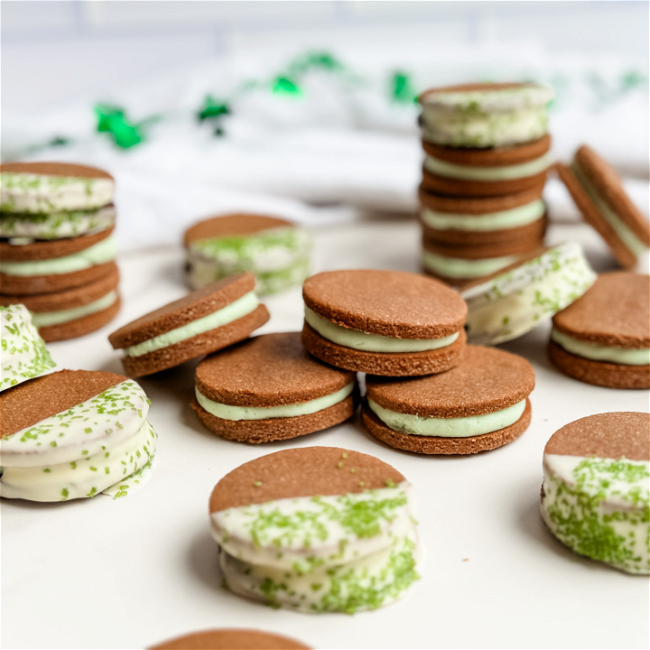 Image of Homemade St. Patrick's Day Dipped Oreos (Gluten-Free)