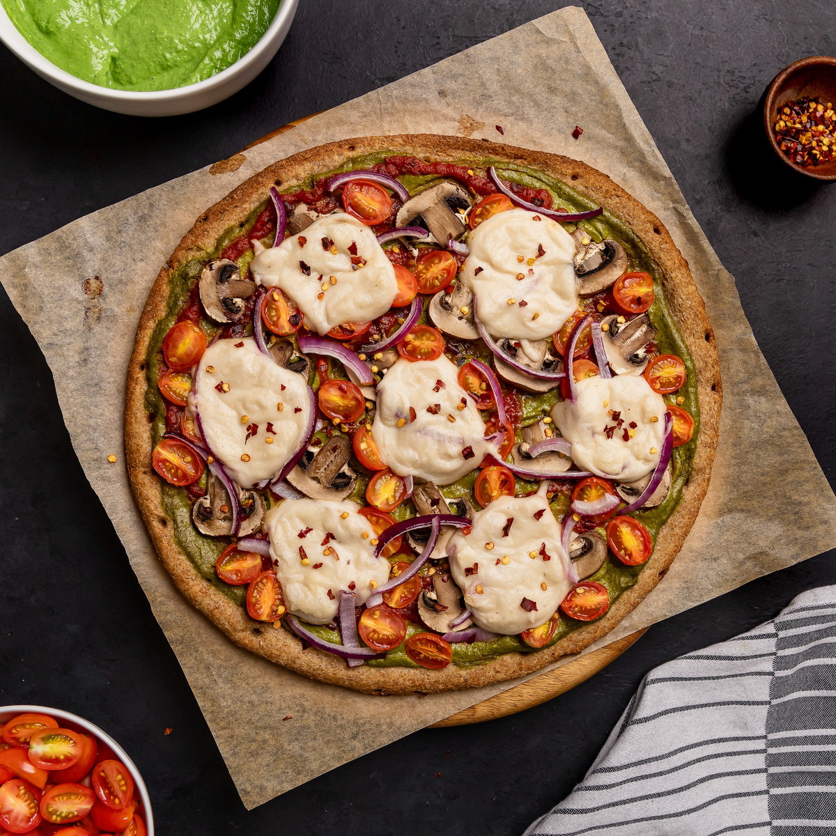 Pesto "Mozzarella" Pizza
