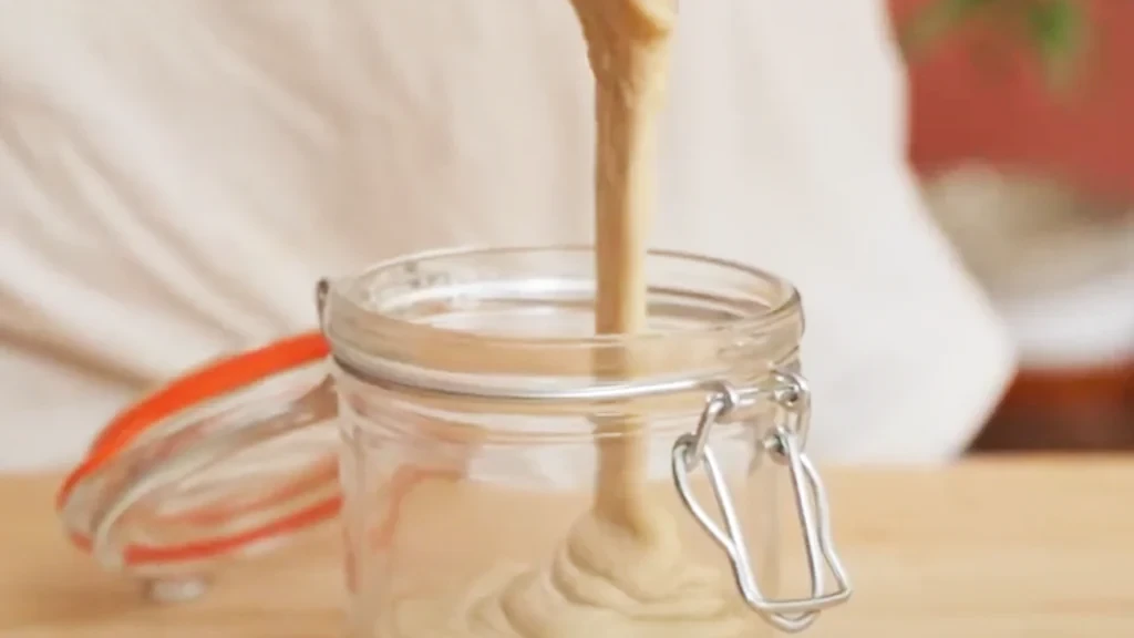 Image of How to make fresh tahini in a blender