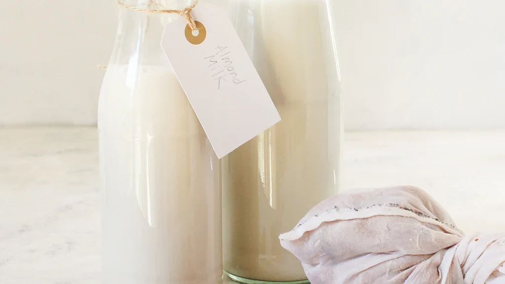 Image of How to make delicious almond milk at home