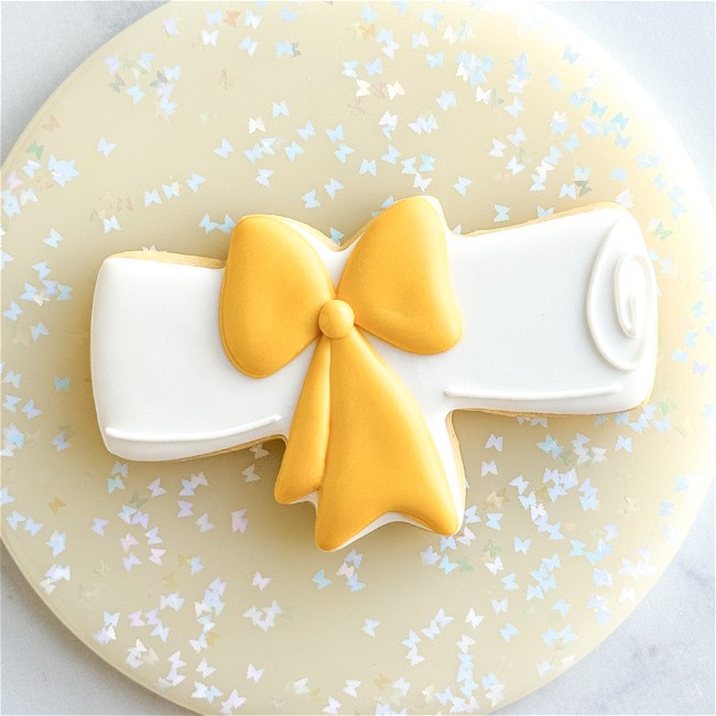 Image of How to Decorate a Diploma Sugar Cookie