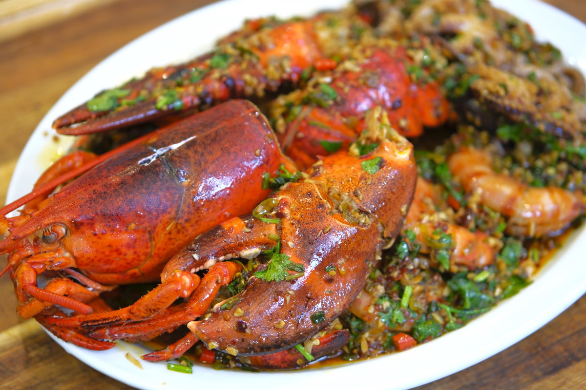 Chinese Spicy Seafood Salad (麻辣捞汁海鲜)