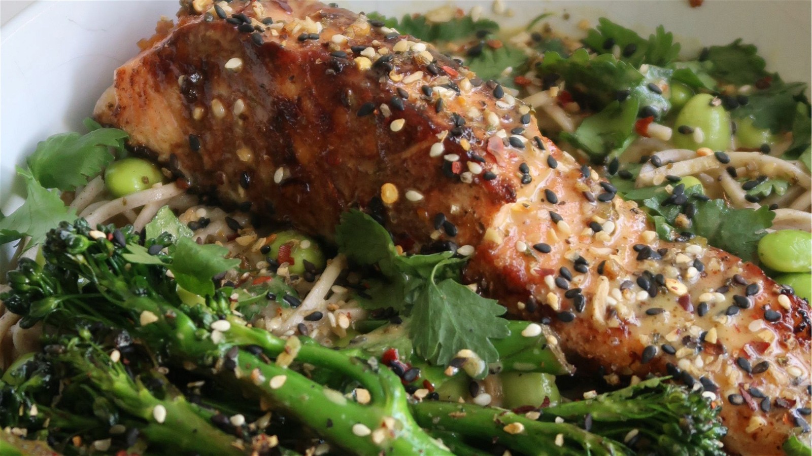 Spicy Salmon Soba Noodle Bowl-image