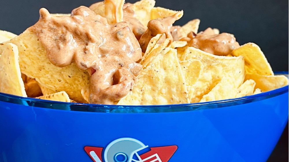 Image of Tortilla Chip mit Creamy Firestorm Dip