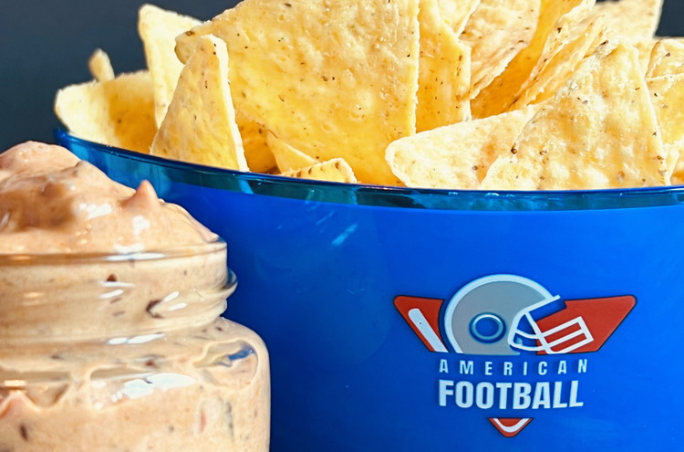 Image of Genieße die köstliche Mischung als Dip oder Aufstrich für einen gelungenen Super Bowl-Genuss!