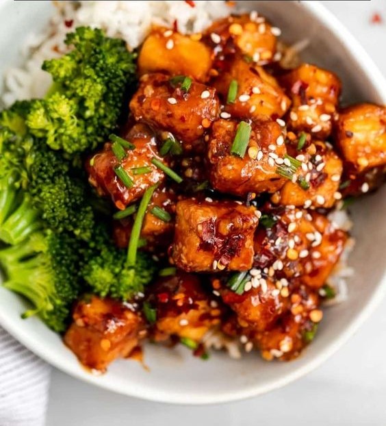 Crispy Air Fried Tofu with Sweet Chili Sauce
