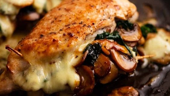 Image of Chicken Filled with Mushroom and Spinach