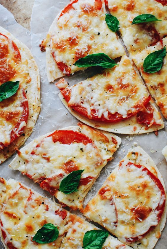Tortilla Cheese Stuffed Pizza
