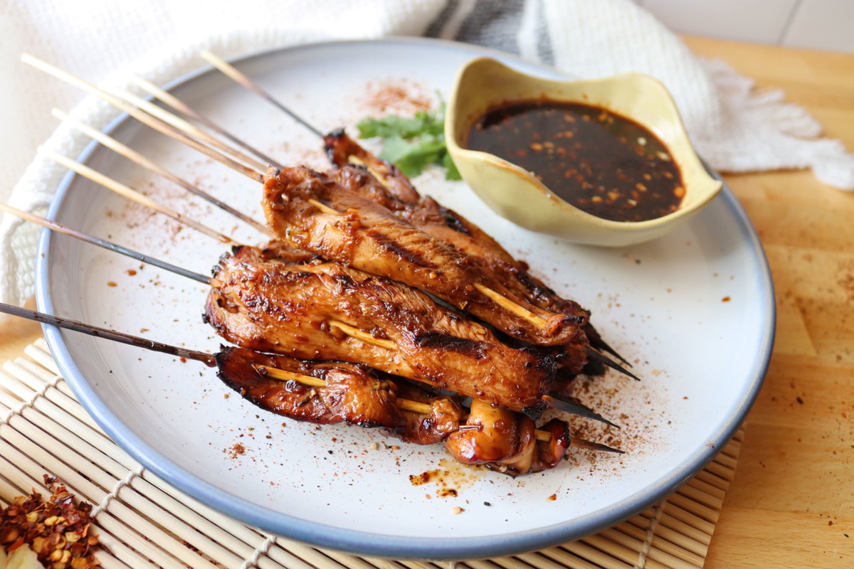 Chicken Satay with Peanut Sauce