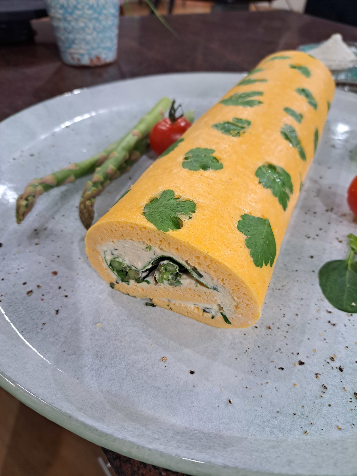 Herzhafte Biskuitrolle