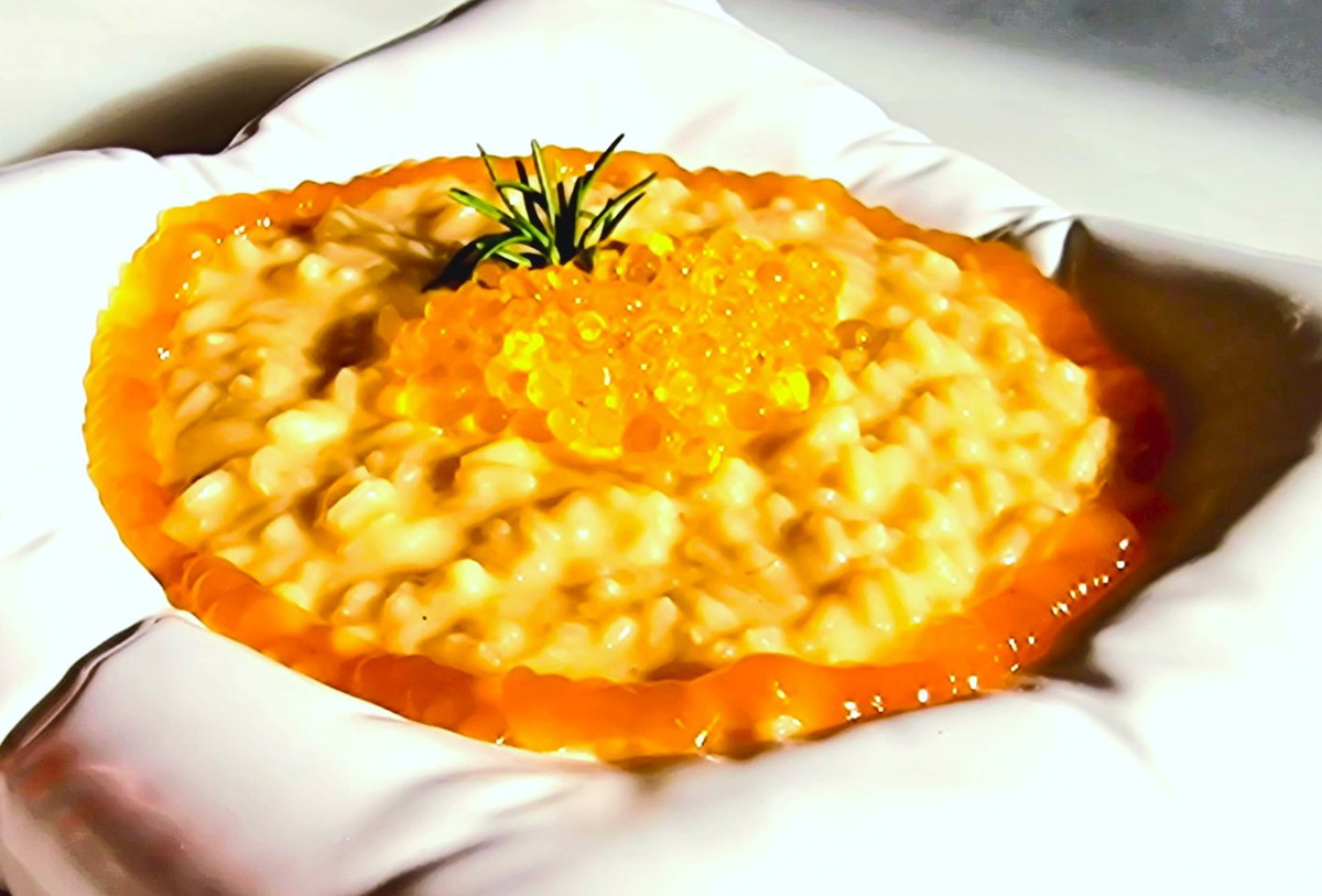 🇮🇹 Risotto con sferificazione di zafferano e bisque di gamberi