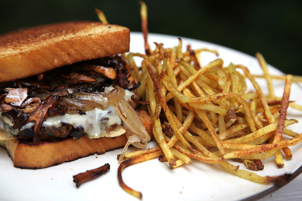 Spicy Chipotle Black Bean Burgers