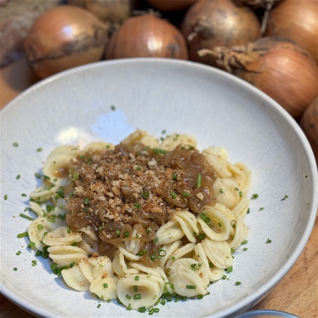 Image of Caramelized onion pasta